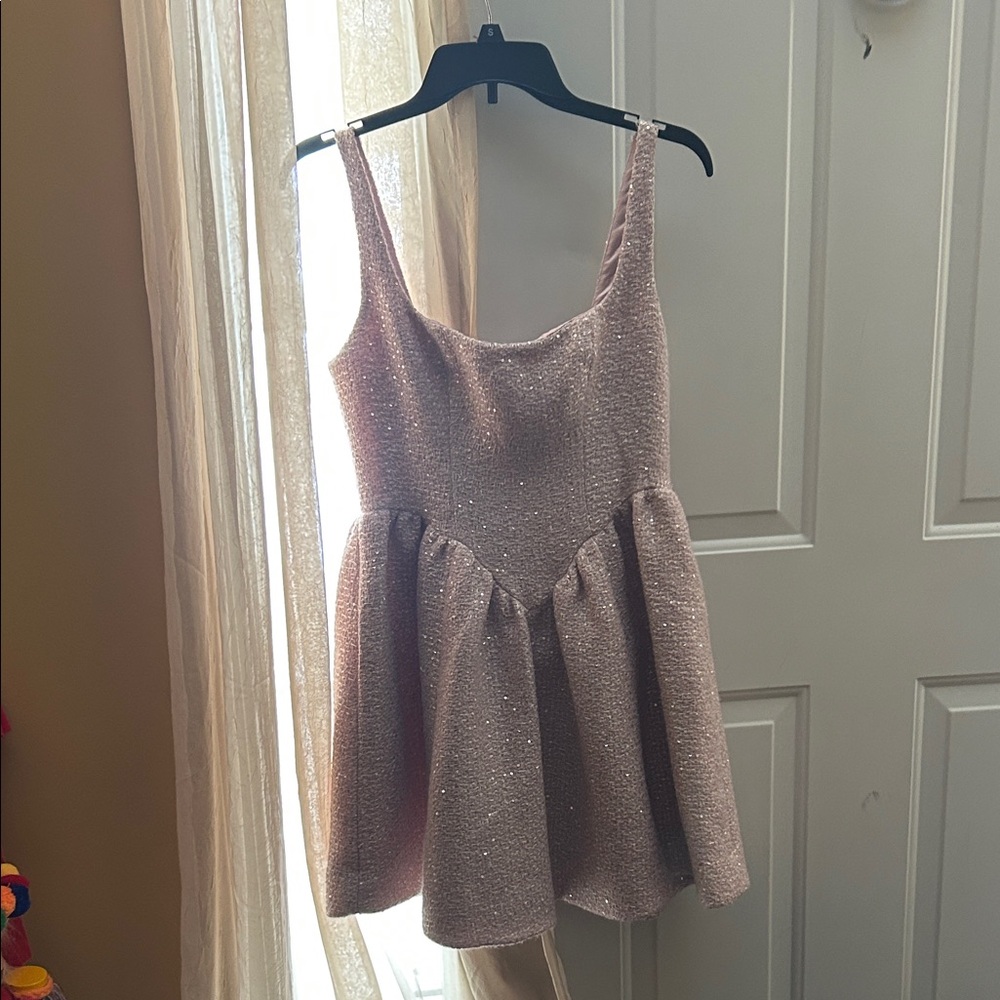 Elegant Pink Sleeveless Women's Top